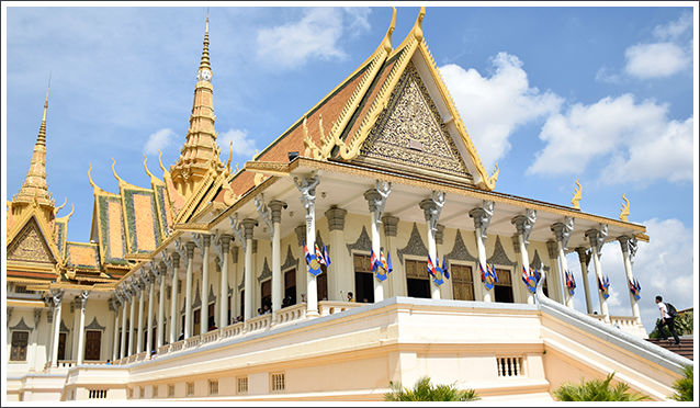 なぜカンボジア？